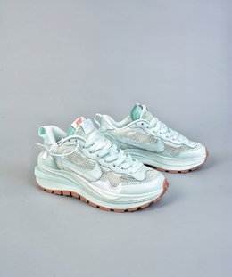 图1_终端放店Sacai x NK Pegasus VaporFly SP