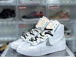 图1_库存足Sacai X NK Blazer Mid Dunk白灰配色 货号BV0072 700 原厂同工序铝楦硫化 非市面冷粘版本 七层 双色围条 零色差纯手工贴合 全市场唯一正确大底色卡 含胶率配比 原纸板 原厂铝制楦头打造