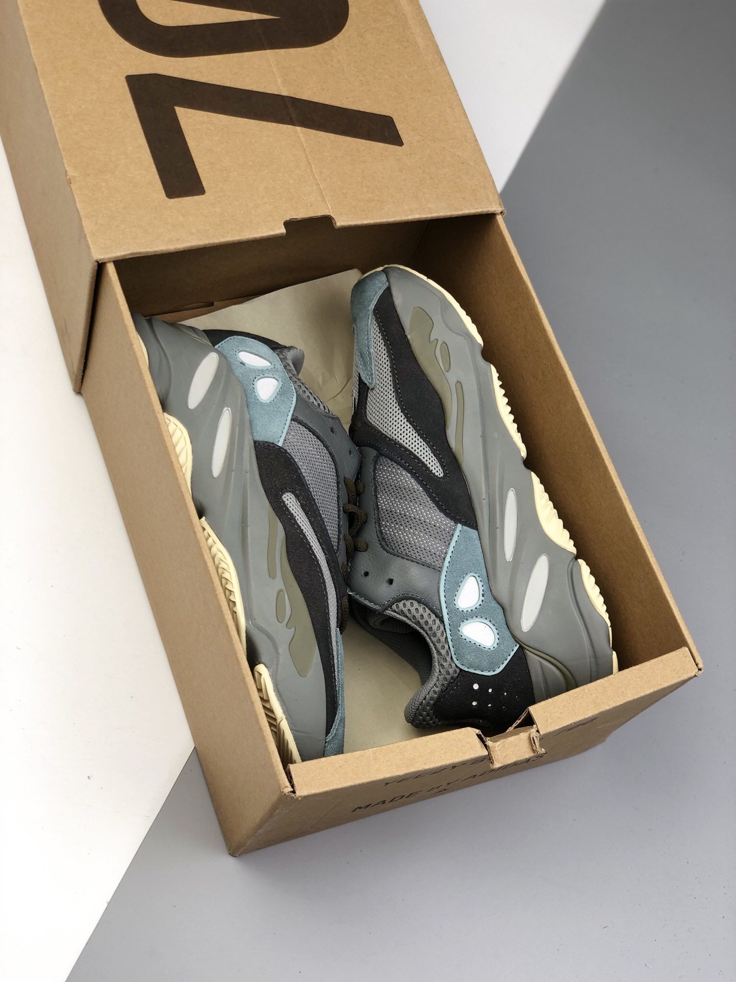 图6_adidas阿迪达斯