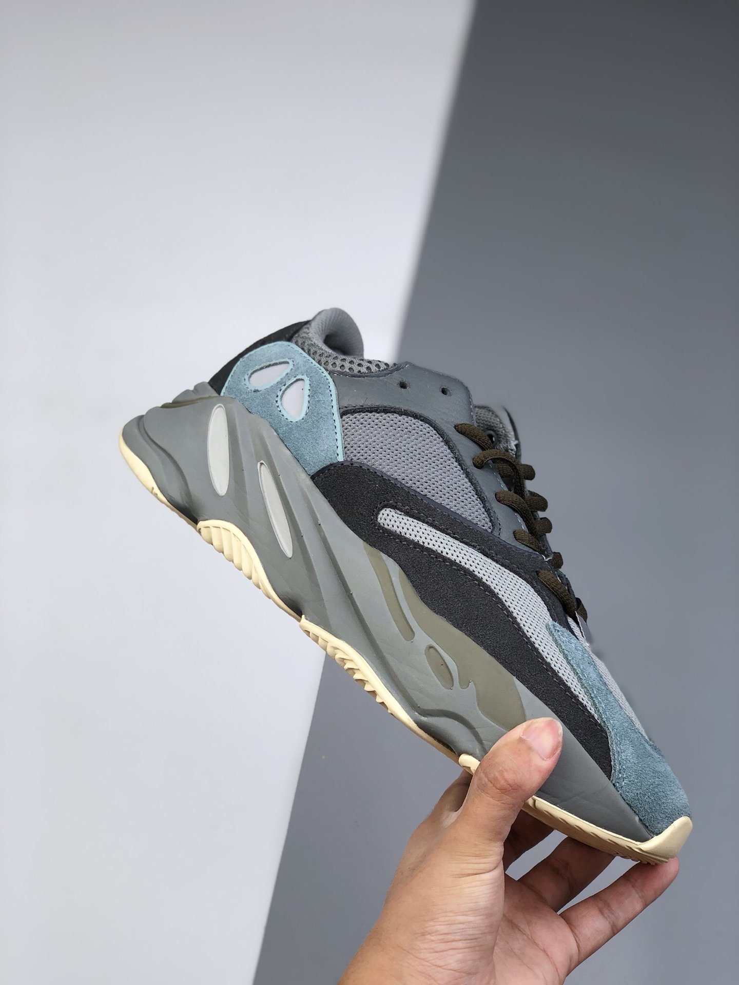 图7_adidas阿迪达斯