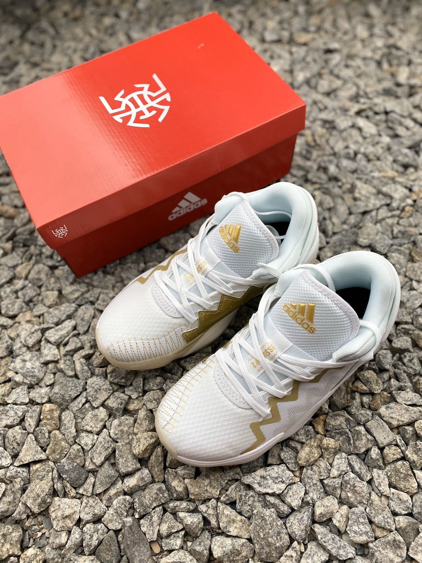 图7_adidas阿迪达斯