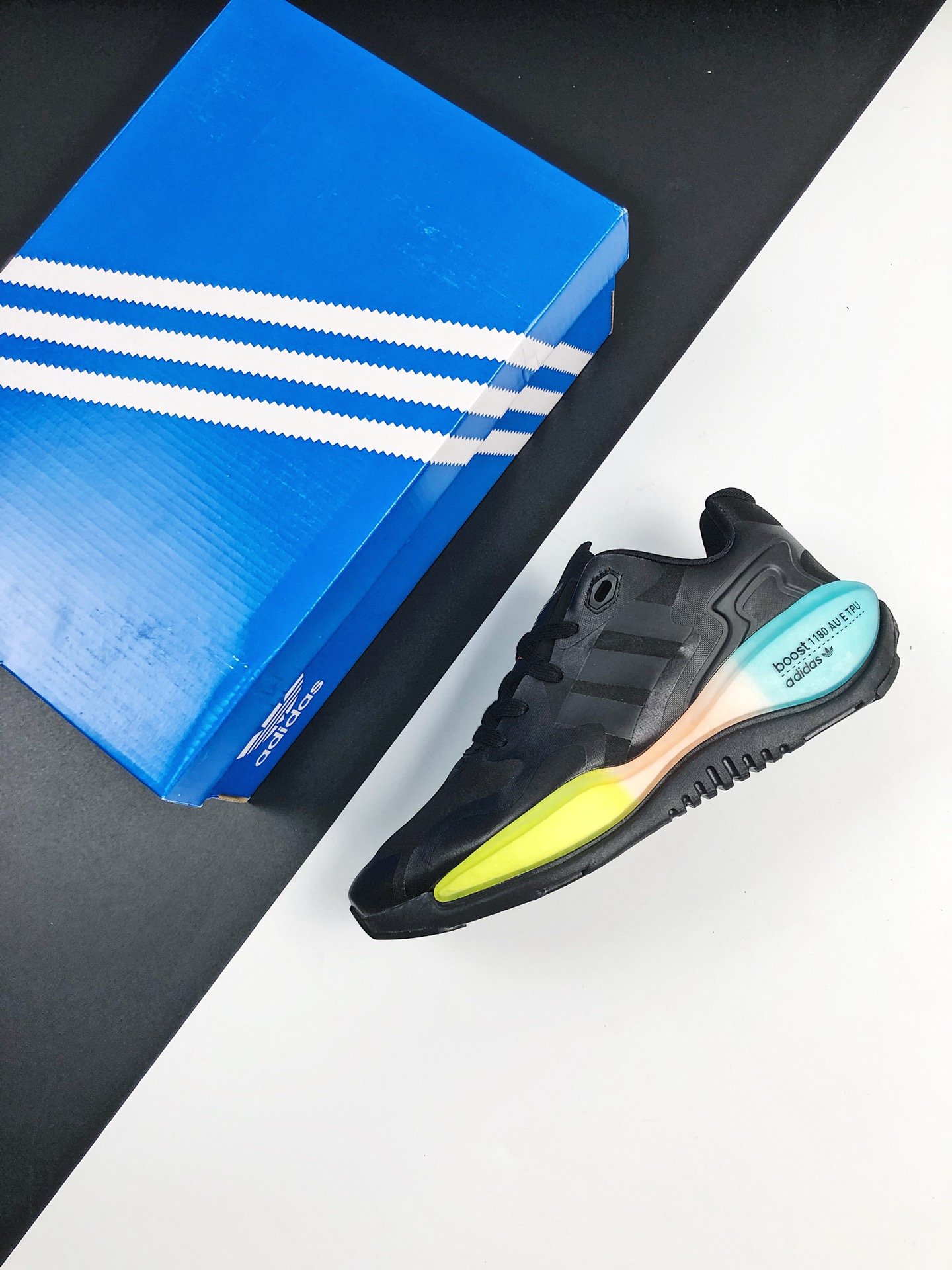 图4_adidas阿迪达斯